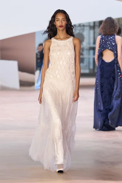 Look 54